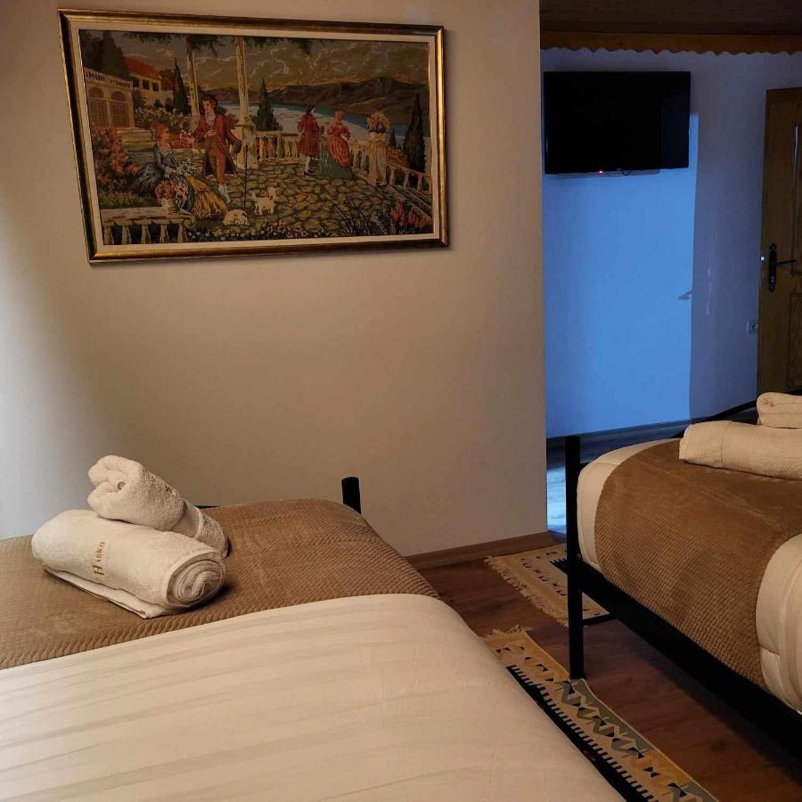 Guest House Hasko Gjirokaster Bagian luar foto