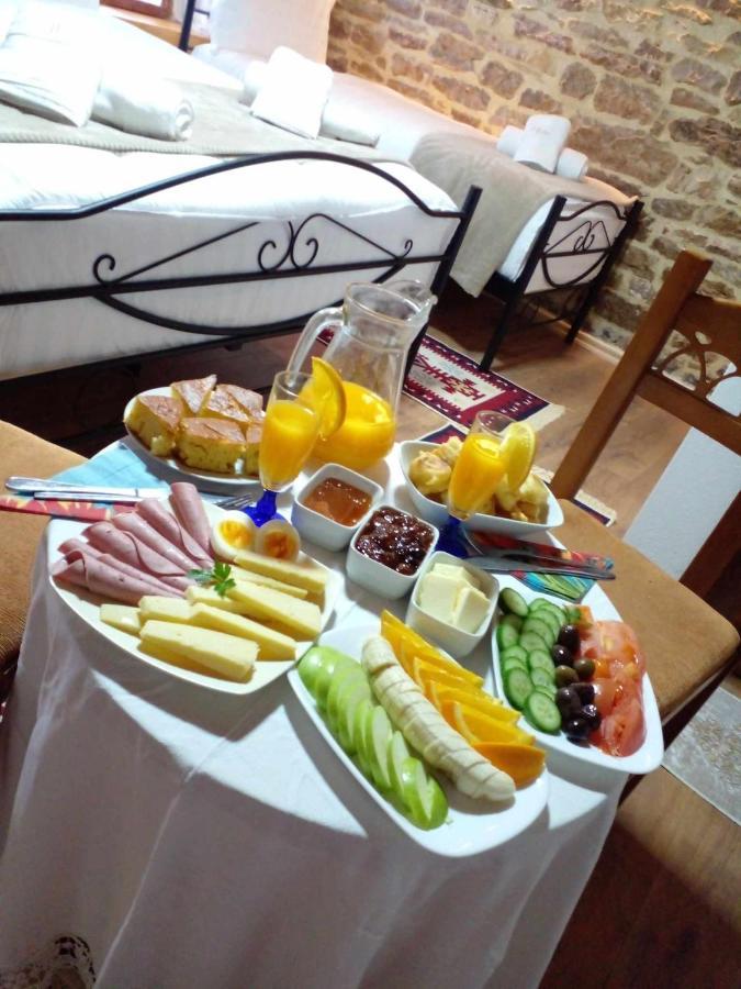 Guest House Hasko Gjirokaster Bagian luar foto